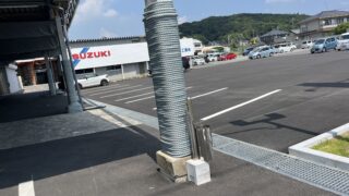 蒲郡のロープで柱に彩を！